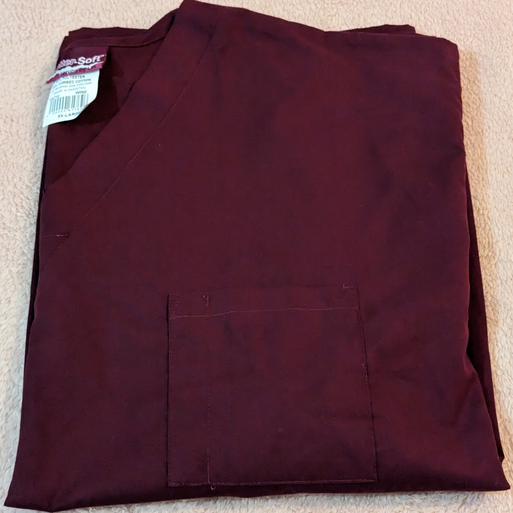 NWOT UA Scrub Top Size 5x